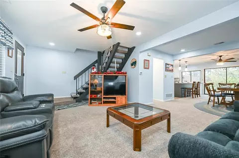 2629 Hampton Rd, Saint Charles, MO 63303 photo 5