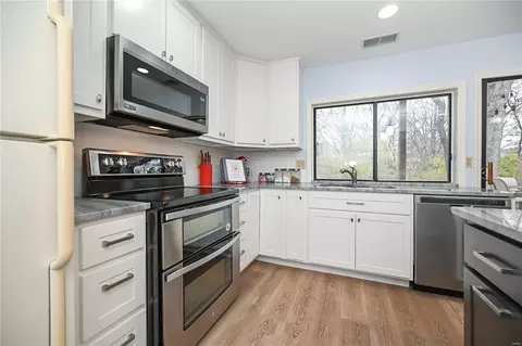 2629 Hampton Rd, Saint Charles, MO 63303 photo 14