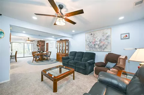 2629 Hampton Rd, Saint Charles, MO 63303 photo 4