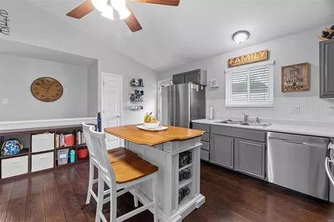 6344 Sprucefield Dr, O'fallon, MO 63368 photo 3