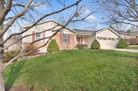 4145 Stafford Woods Ct, Saint Charles, MO 63304