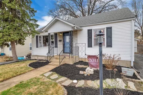 2011 Wismer Ave, Overland, MO 63114