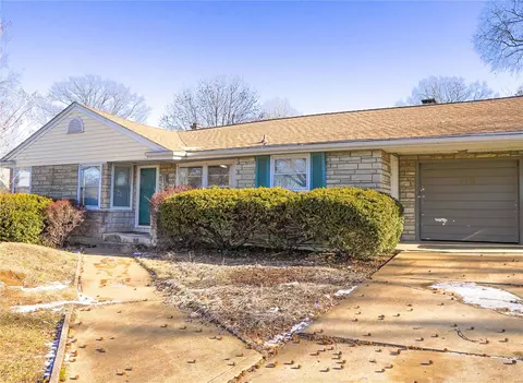 110 Woodridge, Saint Louis, MO 63122