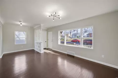 6257 Garfield Ave, Berkeley, MO 63134 photo 4