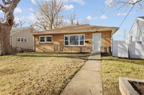 6257 Garfield Ave, Berkeley, MO 63134