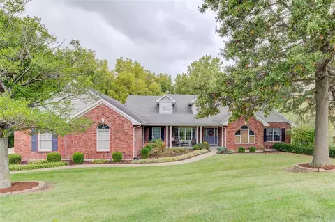 2241 Hackmann Rd, Saint Charles, MO 63303