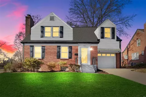8424 Knollwood Dr, Saint Louis, MO 63121
