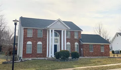 16440 Centerpointe Dr, Wildwood, MO 63040