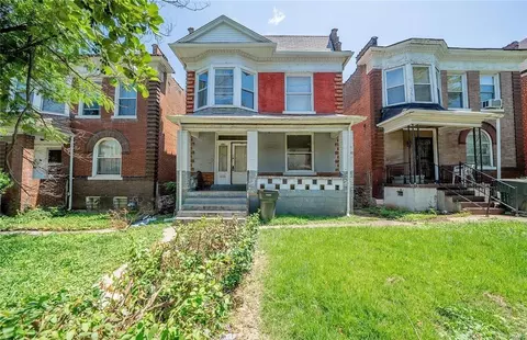 1308 Laurel St, Saint Louis, MO 63112