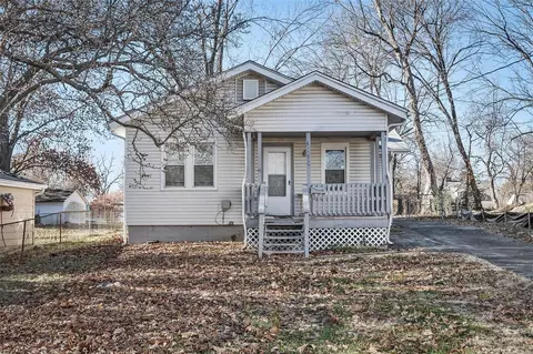2809 W Tennyson Ave, Saint Louis, MO 63114
