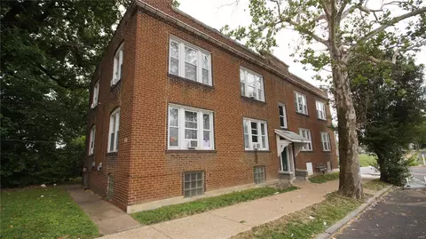 3323 Osage St, Saint Louis, MO 63118