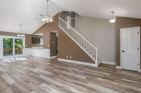 302 Birmingham Dr, O'fallon, MO 63366 photo 4