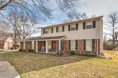 14432 Gravelle Ln, Florissant, MO 63034