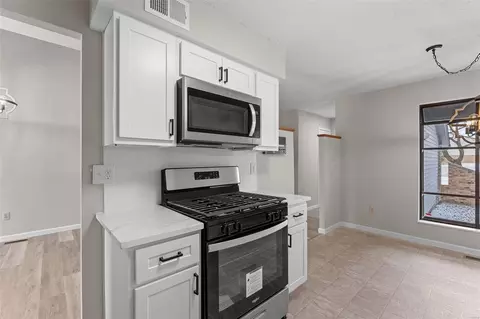 1226 Sandy Summit Dr, Ballwin, MO 63021 photo 9