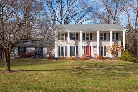 145 Kings Dr, Florissant, MO 63034
