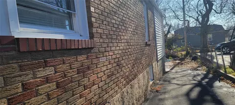 5356 Bermuda Dr, Normandy, MO 63121 photo 10