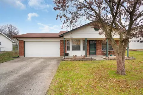 131 Del Oro Dr, Saint Peters, MO 63376