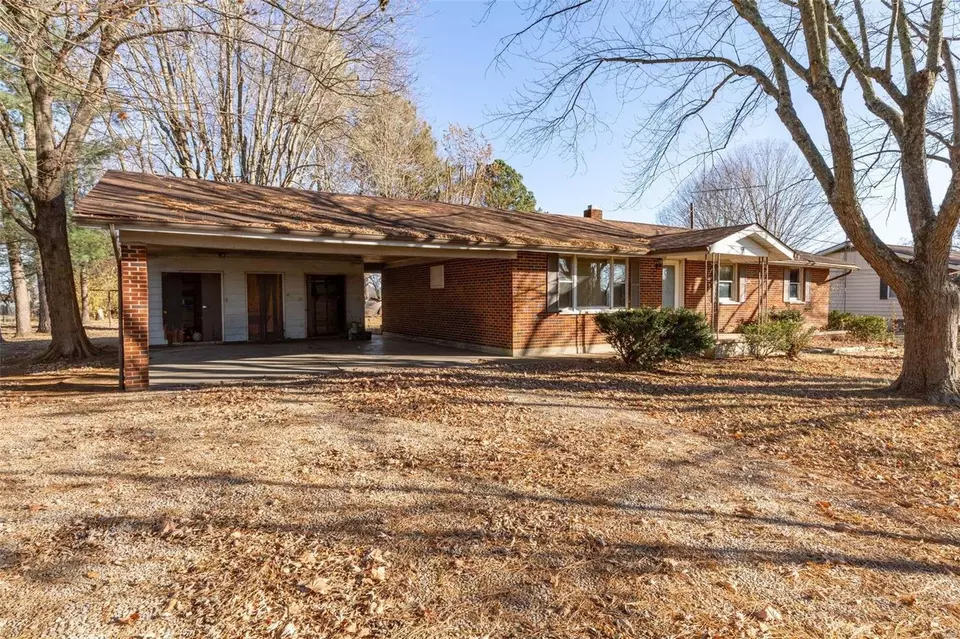 3472 Denman, Farmington, MO 63640 34 Photos Movoto