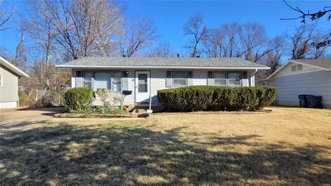 58 Fenwick, Ferguson, MO 63135