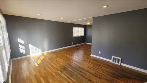 58 Fenwick, Ferguson, MO 63135 photo 4