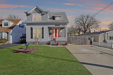 7750 Fleta St, Saint Louis, MO 63123