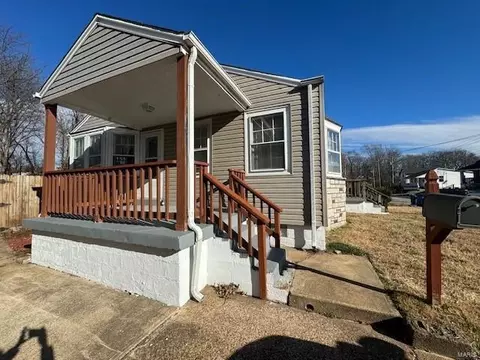 127 E Loretta Ave, Saint Louis, MO 63125
