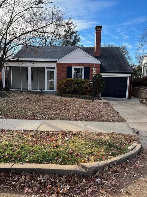 8610 Rosalie Ave, Saint Louis, MO 63144