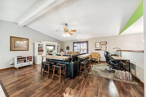32 N Meadow Dr, O'fallon, MO 63366 photo 5