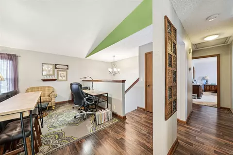 32 N Meadow Dr, O'fallon, MO 63366 photo 4