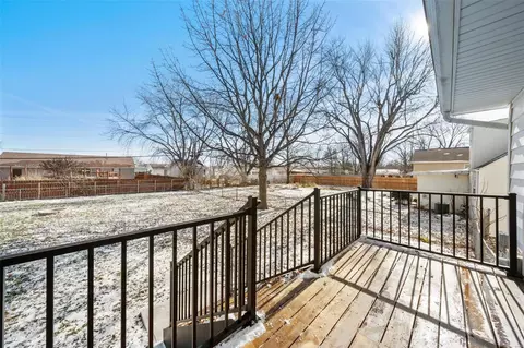 32 N Meadow Dr, O'fallon, MO 63366 photo 24
