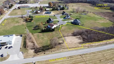964 Kleefeld Ln, Saint Libory, IL 62282 photo 2