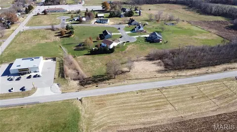 964 Kleefeld Ln, Saint Libory, IL 62282 photo 12