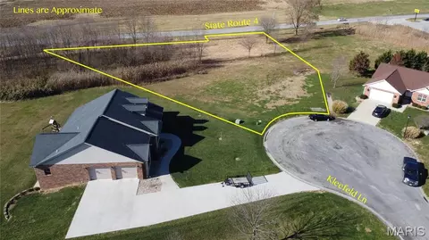 964 Kleefeld Ln, Saint Libory, IL 62282