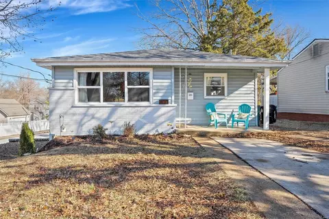 400 Caroline Ave, Saint Louis, MO 63122