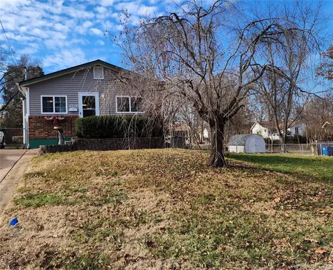 2219 Huntington Ave, Saint Louis, MO 63114