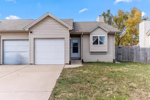 1105 Whitegate Ct, O'fallon, MO 63366