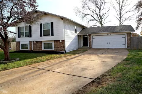 1948 Spruce St, Saint Peters, MO 63376