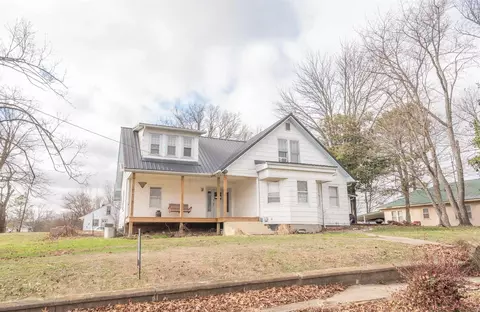 404 Spring St, Bloomfield, MO 63825 photo 1