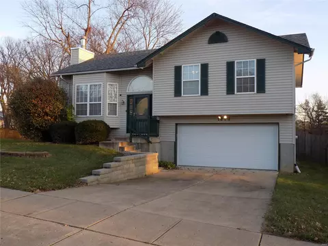 1280 Harvest Ridge Dr, Saint Charles, MO 63303