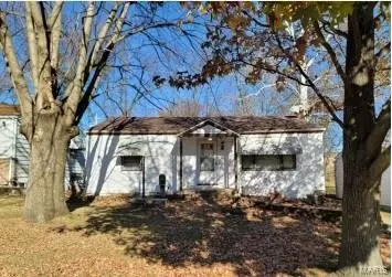 8867 Kathlyn Dr, Saint Louis, MO 63134