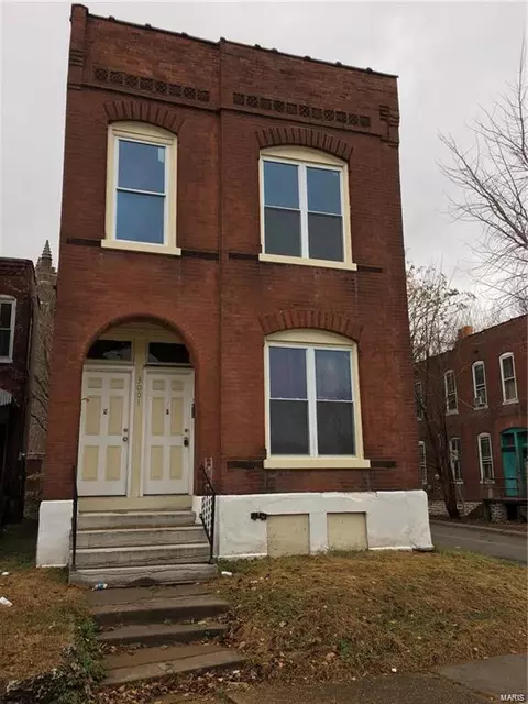 3001 California Ave, Saint Louis, MO 63118