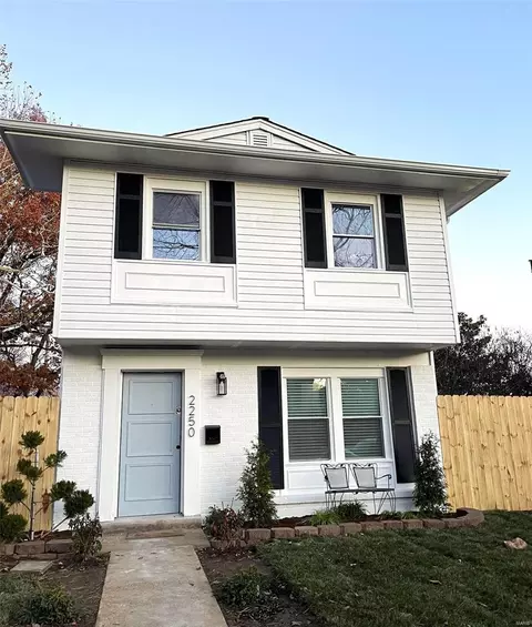 2250 Jules St, Saint Louis, MO 63104