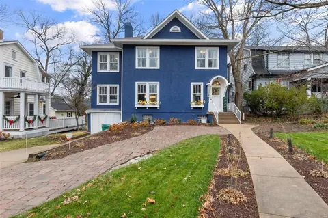 114 S Elm Ave, Saint Louis, MO 63119