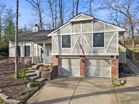 1423 Autumn Leaf Dr, Ballwin, MO 63021 photo 3