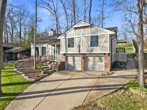 1423 Autumn Leaf Dr, Ballwin, MO 63021 photo 2