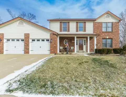 51 Spanish Trl, Saint Peters, MO 63376