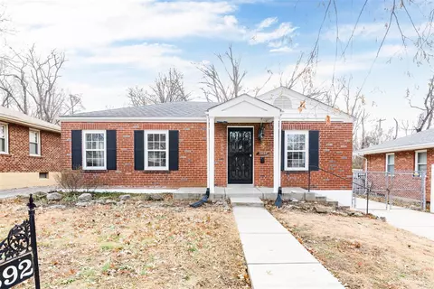 7892 Wayne Ave, Saint Louis, MO 63130