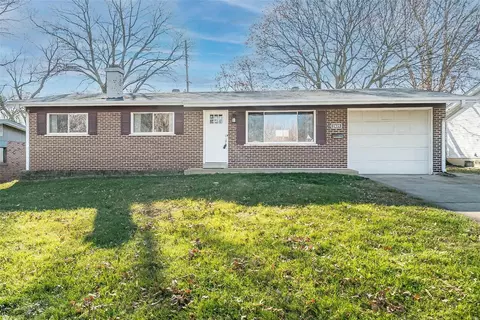 2425 Charwood St, Saint Charles, MO 63301