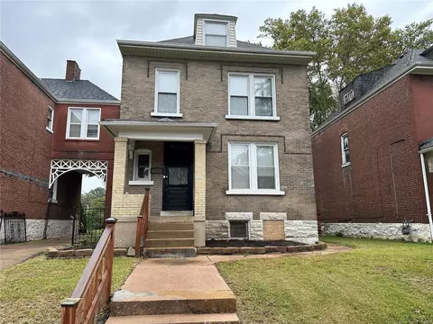 2931 Sullivan Ave, Saint Louis, MO 63107