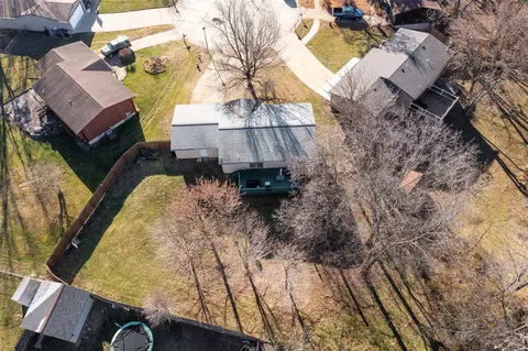 19 Holly Ct, O'fallon, MO 63366 photo 2